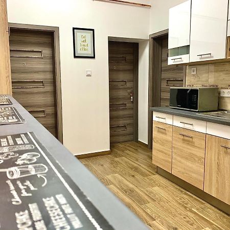 Forint Apartmanok Miskolc Luaran gambar