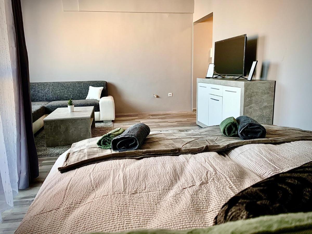 Forint Apartmanok Miskolc Luaran gambar