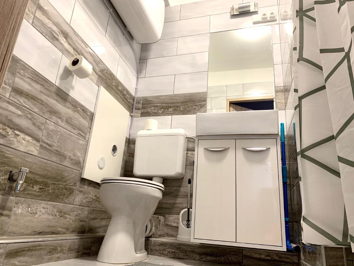 Forint Apartmanok Miskolc Luaran gambar