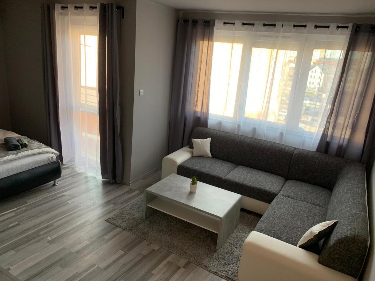 Forint Apartmanok Miskolc Luaran gambar